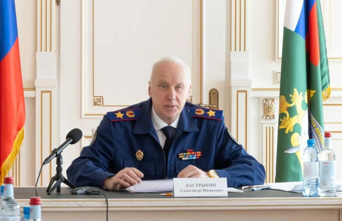 Председатель Следственного комитета России Александр Бастрыкин распорядился провести проверку детских книг писателя Григория Остера, в том числе сборника «Вредные советы», сочтенного участниками заседания сомнительным с педагогической точки зрения.