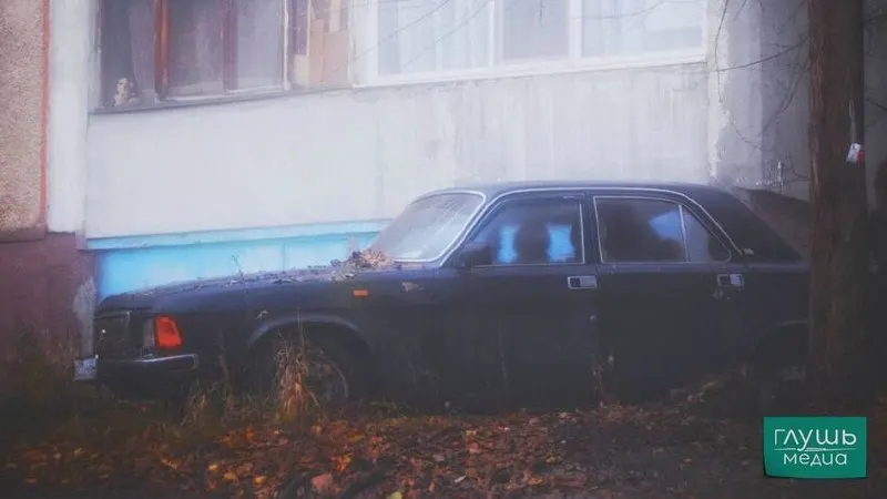 Новый стандарт обязывает автомобильные системы искусственного интеллекта анализировать показатели загрязнения воздуха, предупреждать водителя и передавать данные операторам; документ вступит в силу 15 июня 2026 года.