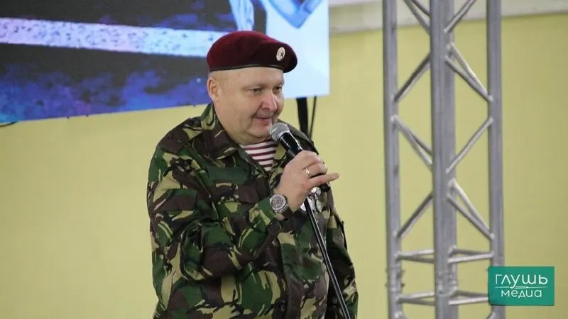 12 мая председатель саратовского отделения «Боевое братство» Сергей Авезниязов на заседании областной думы сообщил о росте числа преступлений против государства со стороны молодёжи и предложил провести отдельные слушания с участием силовых структур.