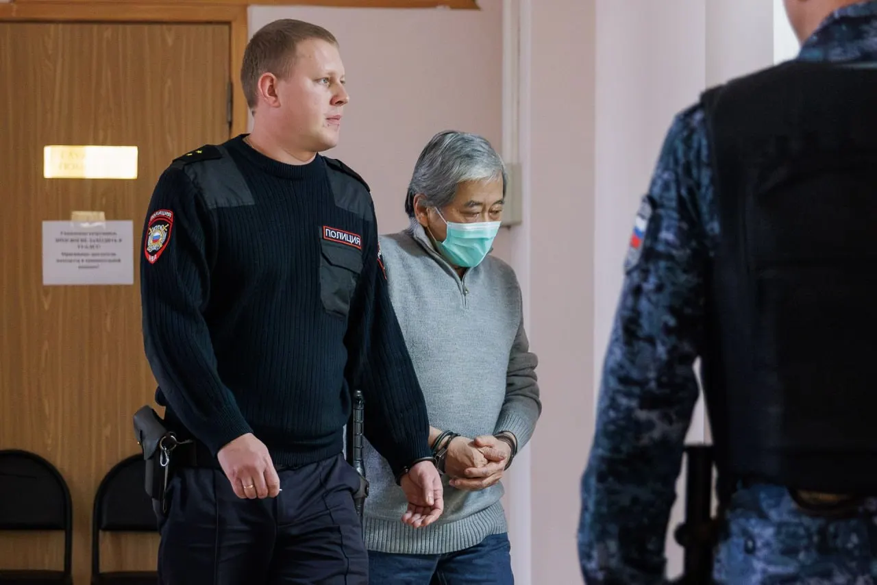 Уголовное дело в отношении Александра Пака, осуждённого за убийство многодетной матери Екатерины Буравлевой на автомобиле BMW, передано в третий состав уголовной коллегии Верховного суда РФ.