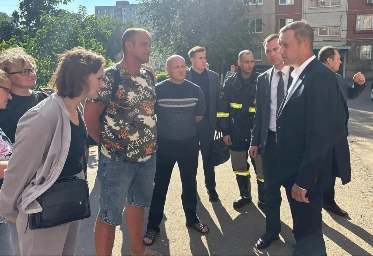 Губернатор сообщил о повреждении многоквартирного дома в Энгельсе, двух погибших и мерах по расселению, оценке ущерба и помощи пострадавшим.