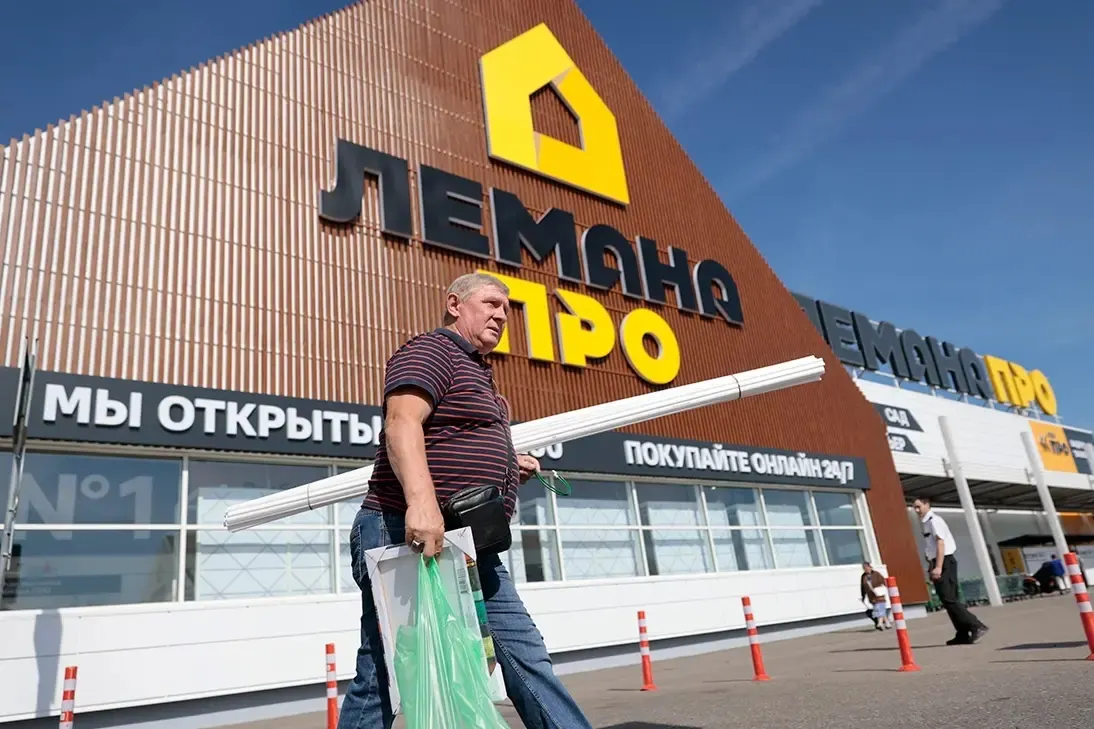 Назначение Дениса Исаева произошло на фоне передачи активов розничной сети во временное управление и ряда сопутствующих корпоративных изменений.