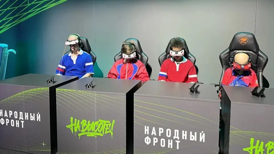 Новый норматив по управлению беспилотниками внедряют в ГТО; в пилотном режиме его можно сдать в шести регионах, а учебные классы планируют открыть в 70 регионах.