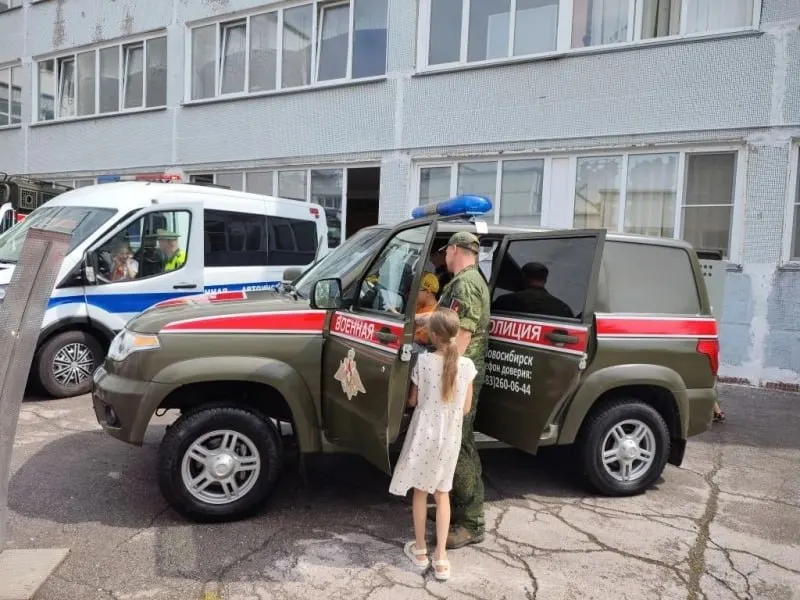 Расширение полномочий военной полиции: опрос граждан, проверка документов и возможность работать в гражданской одежде по указанию командования.