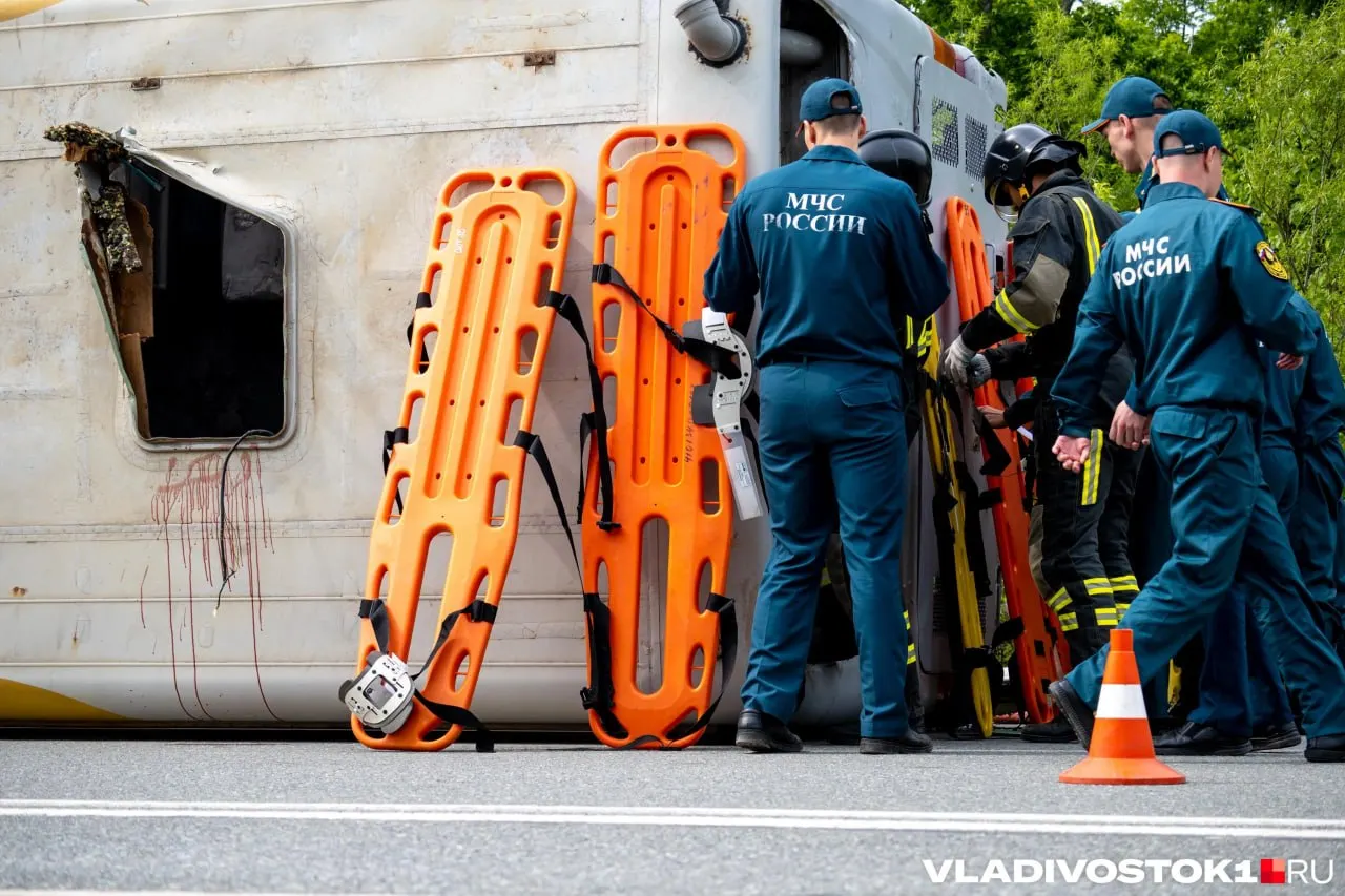 Во Владивостоке с 2027 года Дальневосточная пожарно-спасательная академия начнет готовить спасателей для Национальной чрезвычайной службы Северной Кореи. Соглашение действует до 2031 года.