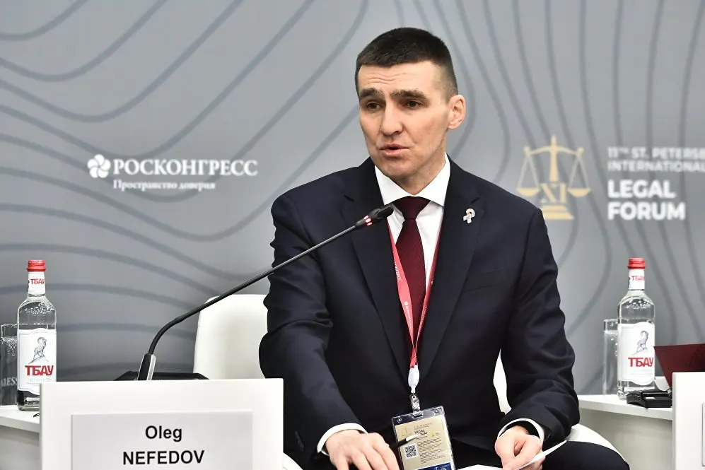 Высшая квалификационная коллегия судей 26 мая рассмотрит рекомендацию кандидатуры судьи Верховного суда Олега Нефедова на должность председателя коллегии по гражданским делам. Нефедов известен рядом резонансных решений, в том числе о признании некоторых объединений экстремистскими.