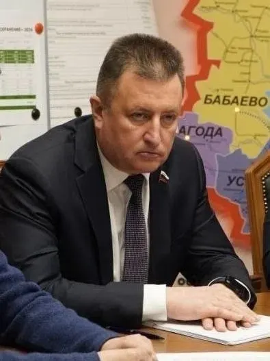 Вносимый сенатором проект дает муниципалитетам возможность увеличивать плату за содержание и ремонт, при этом общие собрания смогут голосовать только за повышение — снизить тариф ниже регионального минимума станет нельзя.