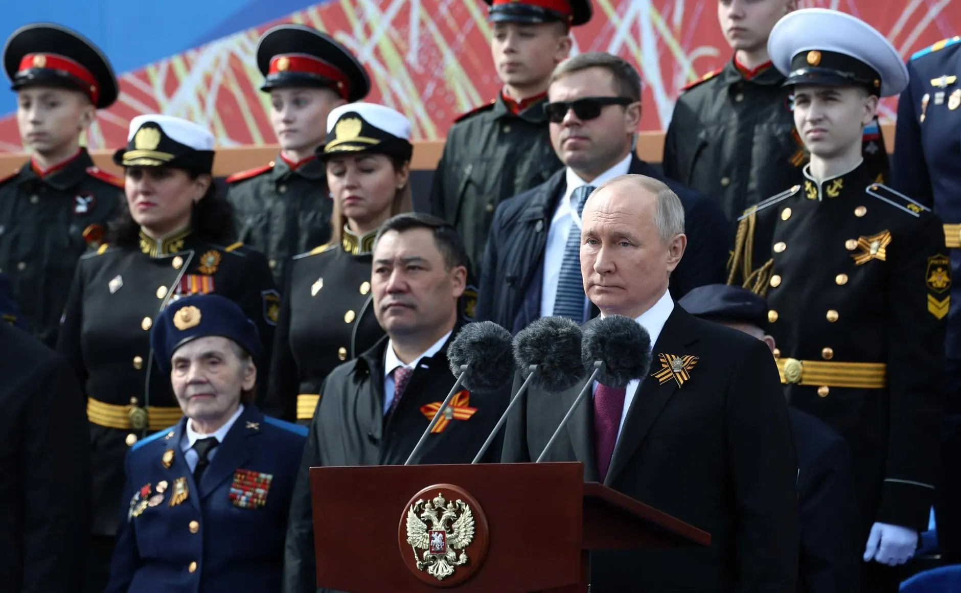 Президент выступил на Параде Победы и обратился к нации. Публикуем текст его обращения.