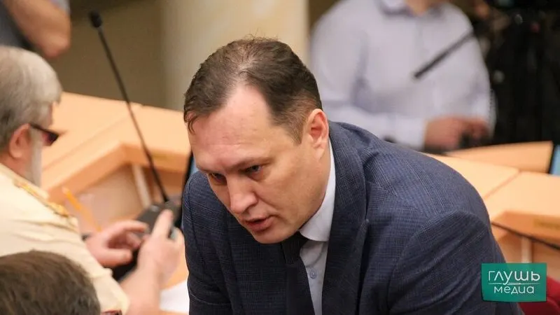 Депутаты обсудили законопроект о введении административной ответственности: для граждан, должностных и юридических лиц планируют установить разные размеры штрафов за игнорирование предписаний оперштаба.