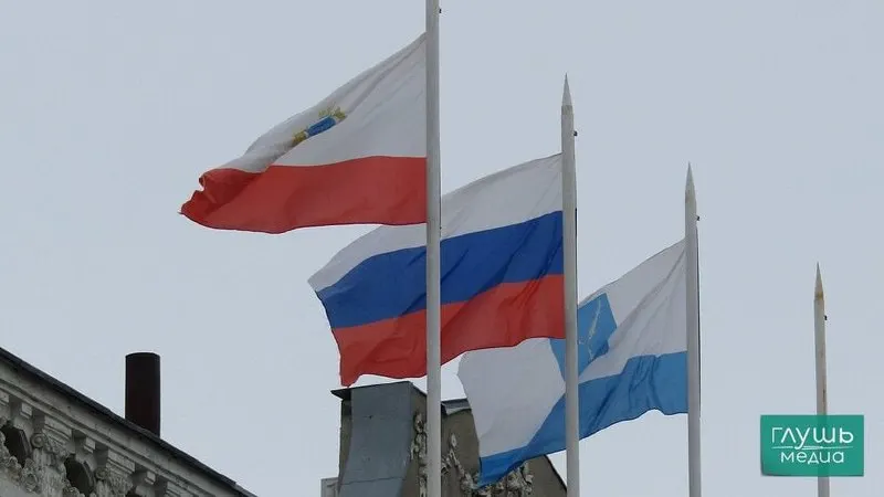 12 июня — День России считается выходным. 11 июня — укороченный рабочий день на час; пятидневки отдыхают с 12 по 14 июня, у шестидневников после выходного снова рабочая суббота.