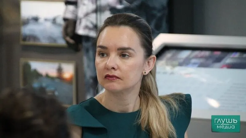 Наталья Речман предупредила, что негосударственные музеи и экспозиционные уголки не вправе принимать оружие без оружейной комнаты и ответственного хранителя; в регионе насчитывают 703 таких музейных уголка.