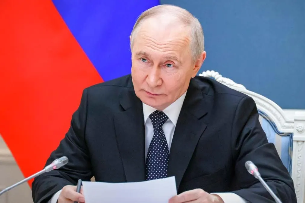Подписан указ, позволяющий приостанавливать исполнение обязательств по банковским вкладам перед физическими и юридическими лицами из стран, признанных «недружественными». Изменения вступили в силу 1 июня 2026 года.