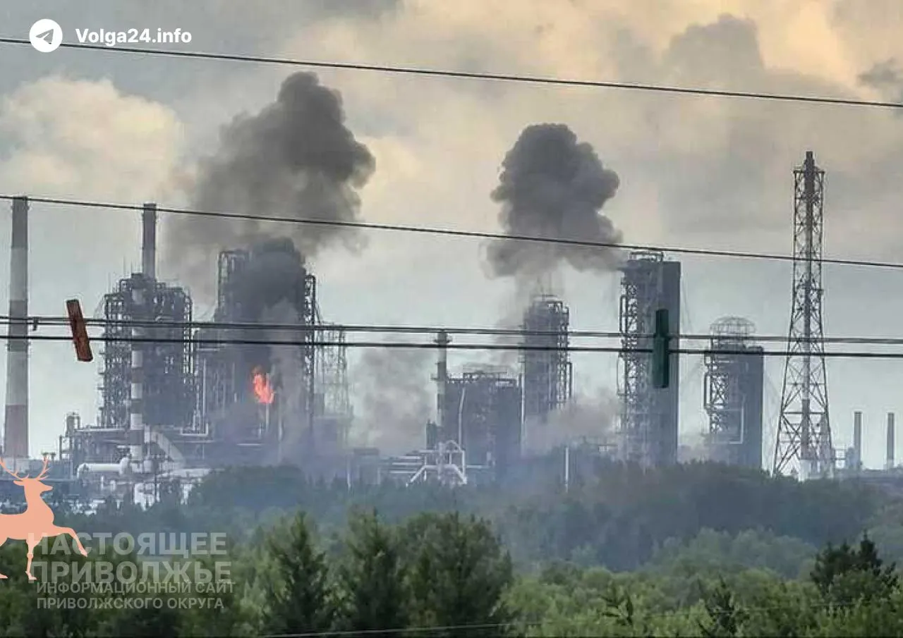 С начала войны беспилотники атаковали почти все крупнейшие нефтеперерабатывающие заводы страны; сохраняются лишь единичные предприятия на Сибири и Дальнем Востоке.