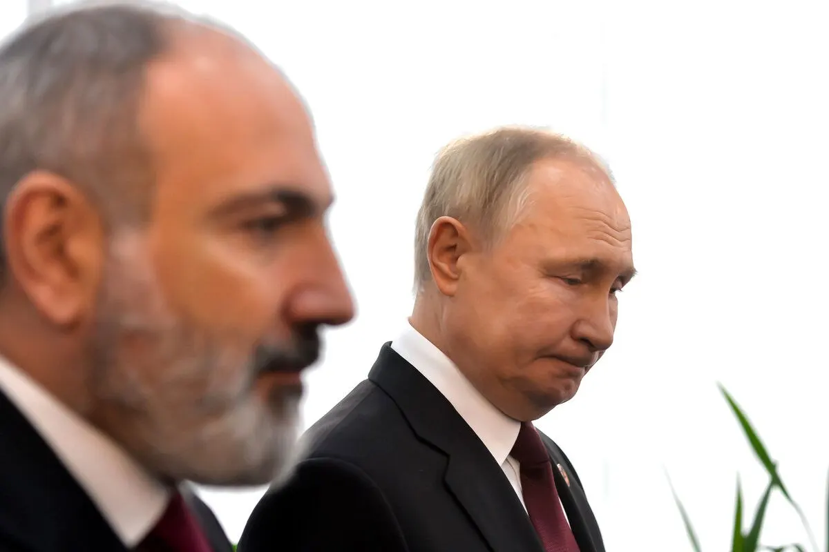 За январь—май 2026 года товарооборот между странами составил $2,196 млрд — падение на 21,5%. Доля России в структуре торговли сократилась с 35,1% до 28% на фоне ограничений на ввоз армянских продуктов и политической переориентации.