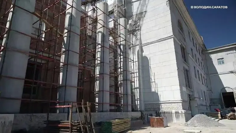 Спикер поручил в 2024 году усилить здание, установить купол и перекрытия; окончательная готовность объекта ожидается к концу 2027 года.