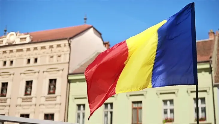 Бухарест потребовал выдворения российского дипломата после того, как румынские вооружённые силы сбили три беспилотника, незаконно проникших в страну; дипломату предъявили обломки одного из аппаратов.