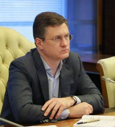 Вице‑премьер провёл совещание по рынку топлива: регионы доложили о запасах, логистике и обеспечении экстренных служб. Даны поручения по ежедневному мониторингу и оперативным мерам для предотвращения локальных сбоев.