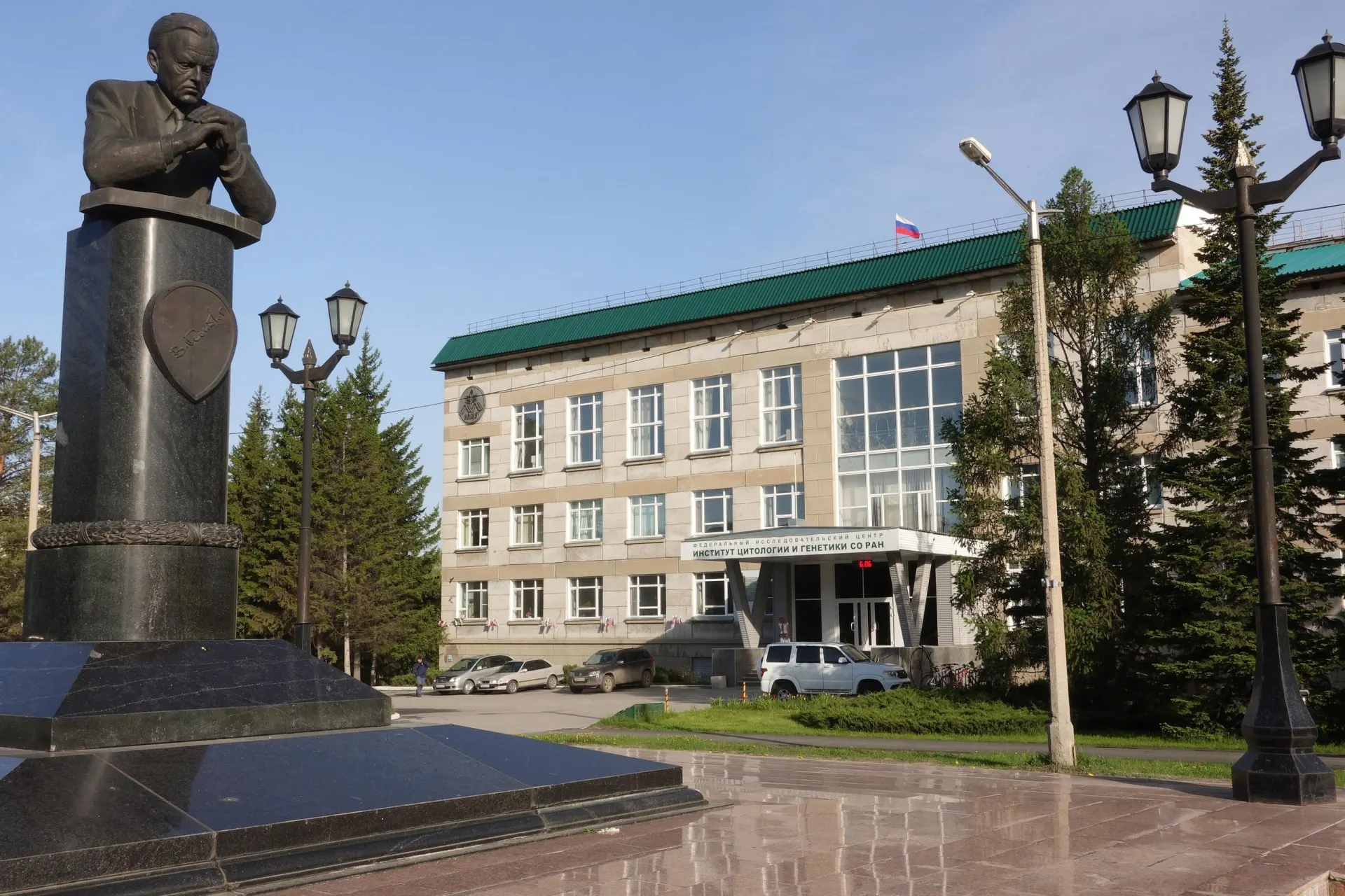 Ограничения на передачу генетической информации за рубеж и требование согласований могут замедлить исследования, усложнить публикации в международных журналах и создать риски для учёных, считают специалисты.