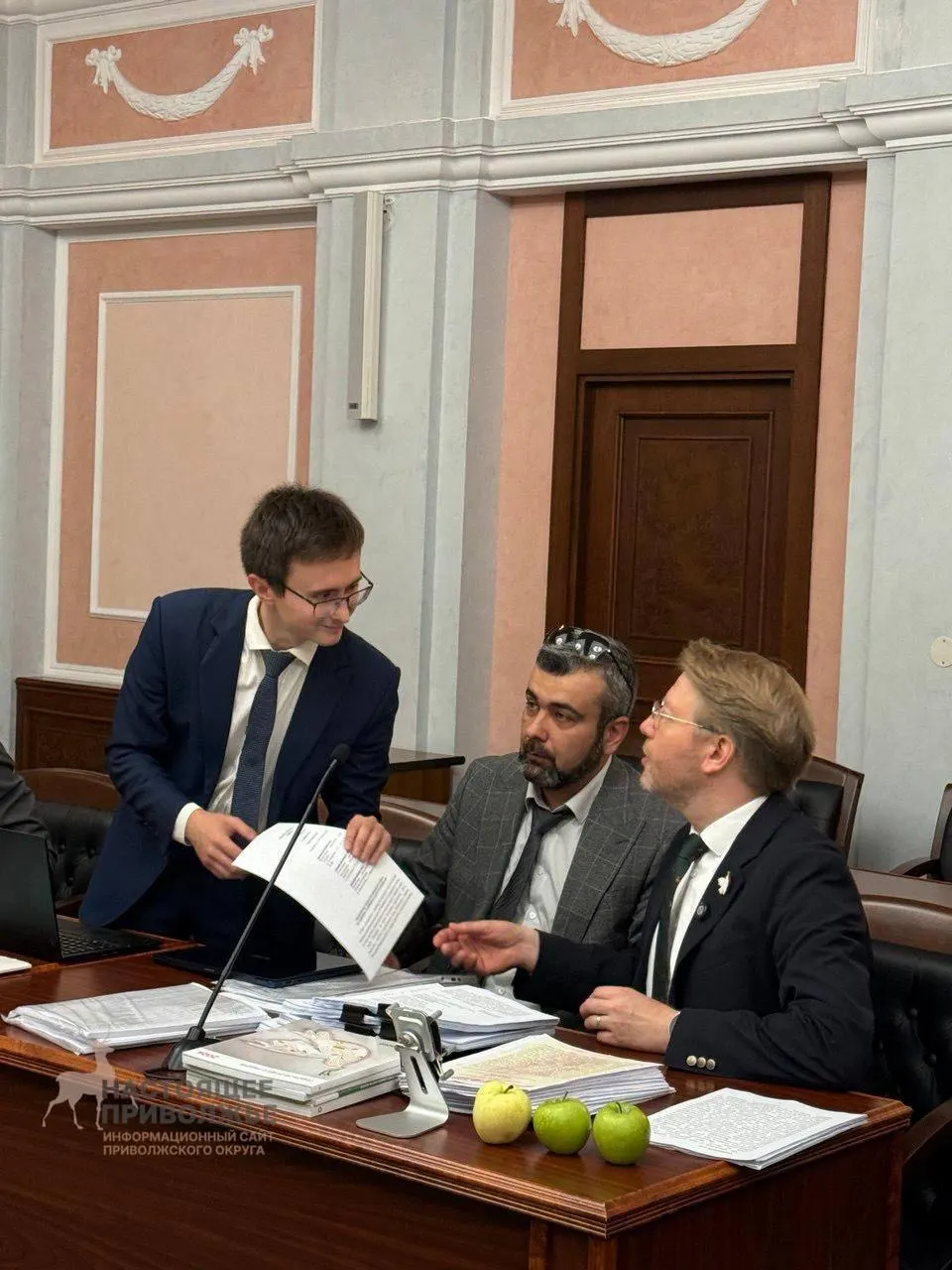 Верховный суд пояснил причины снятия партии с выборов: нарушения авторских прав, использование материалов без согласия и иностранное финансирование, а также спорные изображения, созданные с помощью чат‑бота.