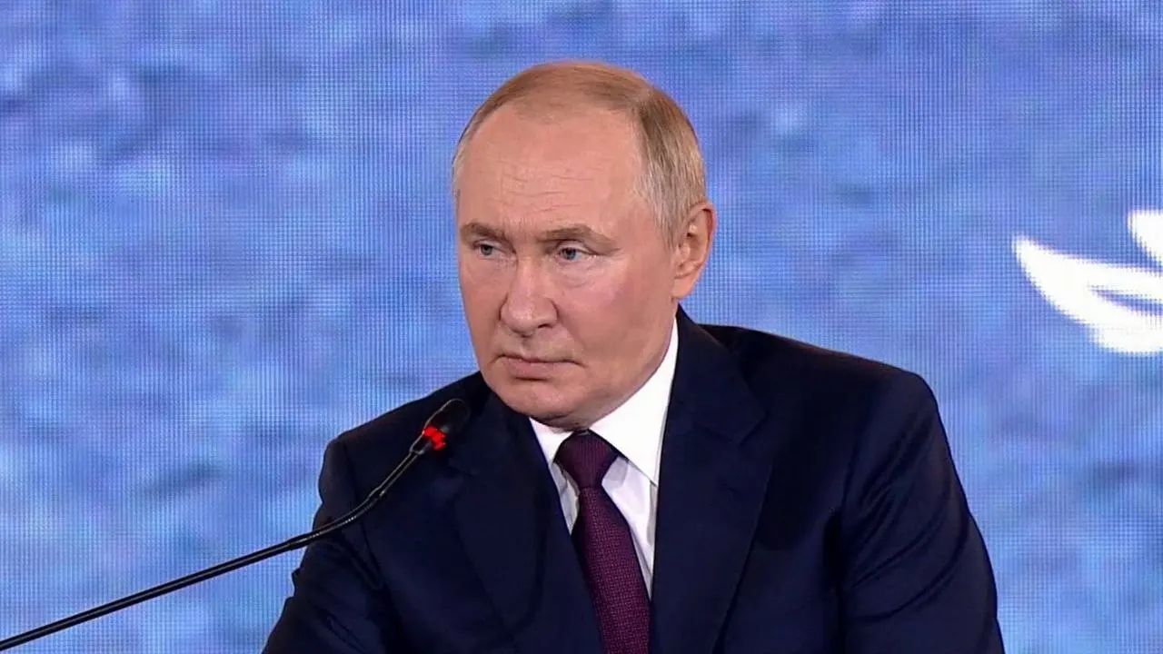 Путин выступит на Восточном экономическом форуме с рядом заявлений; об этом сообщил советник президента Антон Кобяков. Форум пройдет с 1 по 4 сентября.