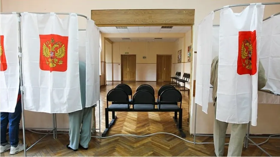 Документ, разработанный государственными органами, вызывает разногласия внутри партий: как трактовать тревожные сигналы и чьи интересы при этом защищаются.