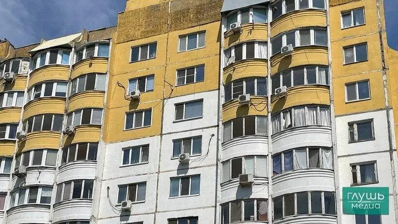По данным исследования, доступность ипотеки в Саратовской области сильно снизилась: около 20% семей могут взять ипотеку на квартиру, средний платеж достигает десятков тысяч рублей.