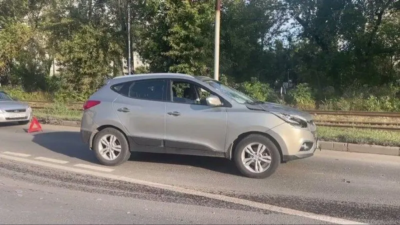 На улице Барнаульская водитель Hyundai сбил мужчину. Пострадавший скончался на месте; обстоятельства ДТП устанавливаются.