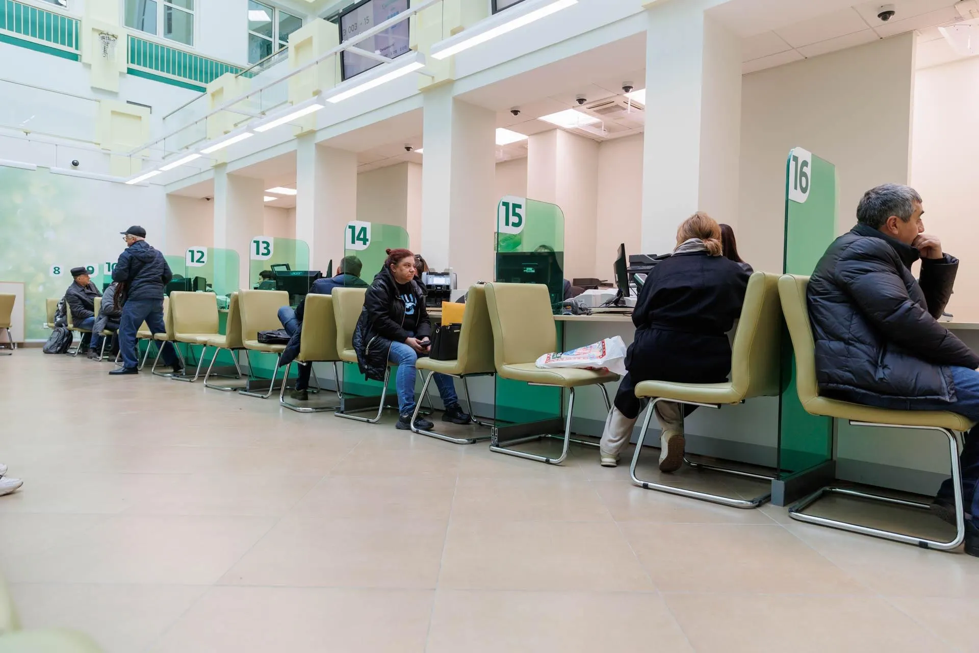 Эксперты разбираются, повторится ли дефолт, и какие последствия это может иметь для россиян.